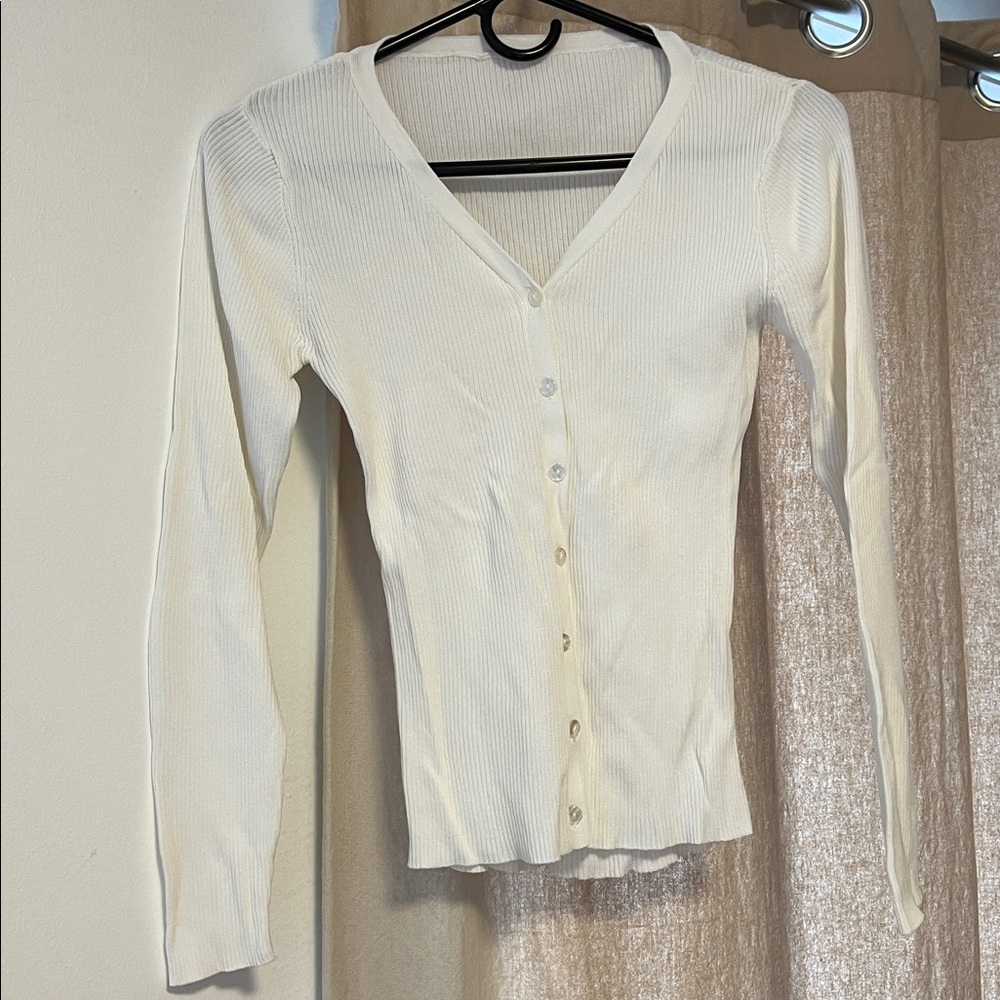 White Ribbed V Neck Cardigan - Picture 3 of 3